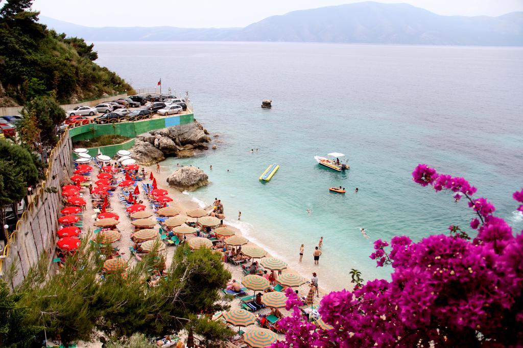 Hotel Nimfa Vlorë Buitenkant foto