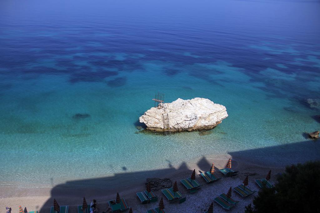 Hotel Nimfa Vlorë Buitenkant foto